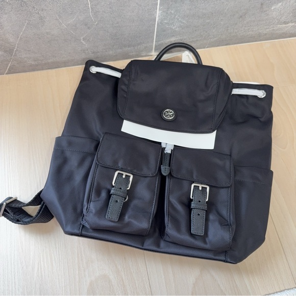 (NWT) Tory burch Virginia backpack black - Picture 2 of 10